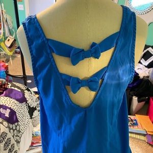 bow detail back top